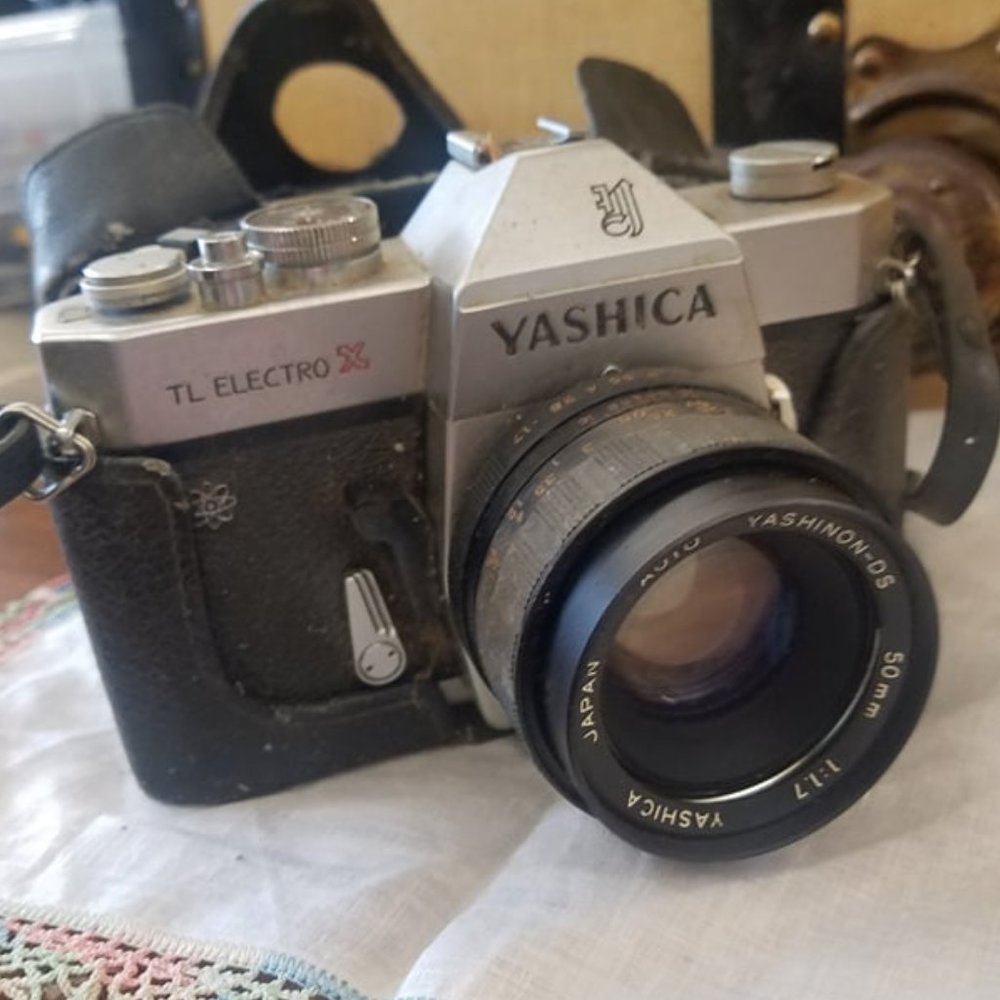 Yashica TL Electro X vintage camera w/ lens & case